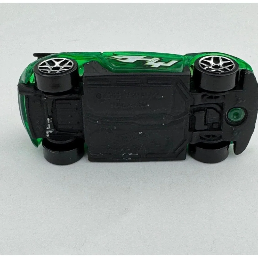 Hot Wheels Trak-Tune 2003 Translucent Green‎ White Flames 143 Diecast Tuner Car